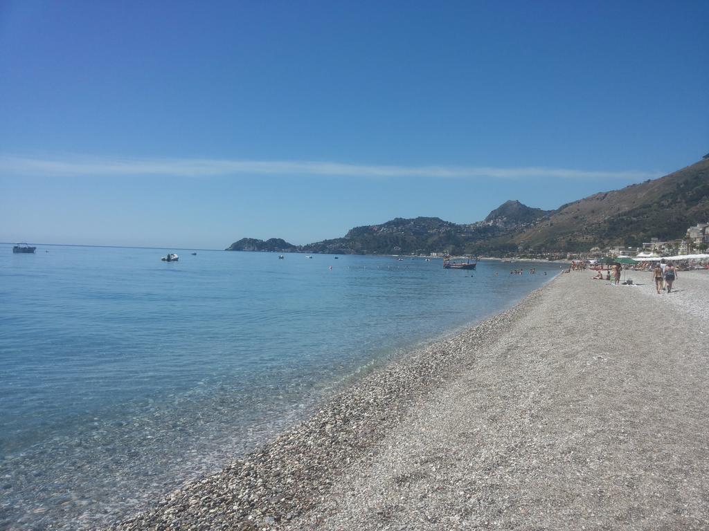 Sea Beach Taormina Apartment Летоянни Экстерьер фото